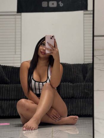 Aaliyahhofficial