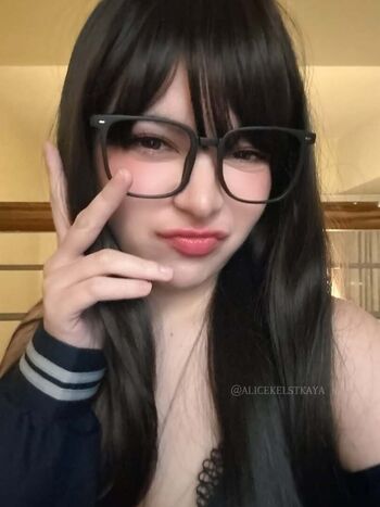 Senpai Alice